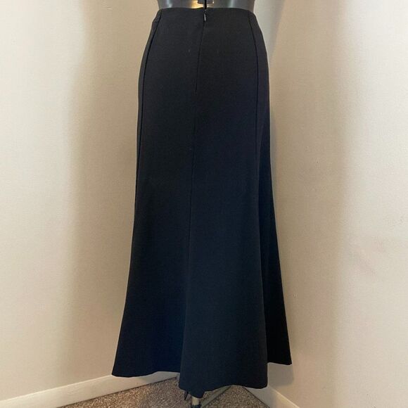 Kim Rogers Maxie Lightweight Black Skirt Womens Size 8 - Picture 2 of 4